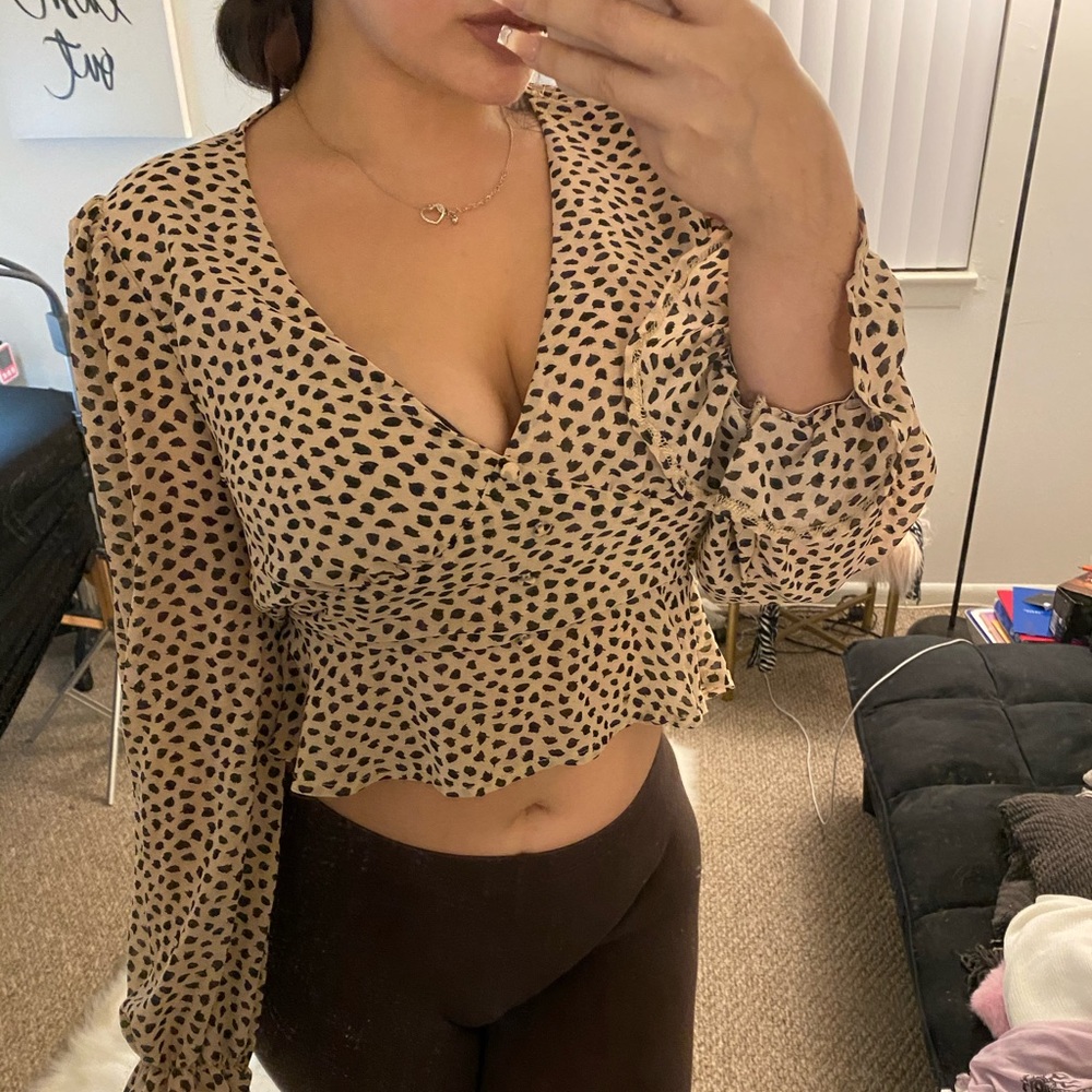 Fashion nova crop top